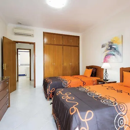 Marcos Mendes Sleeps 6 Air Con Wifi