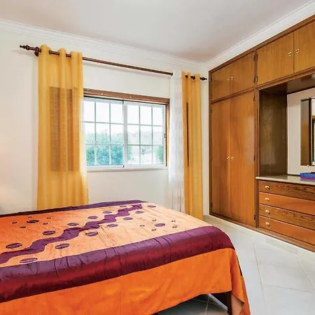 Marcos Mendes Sleeps 6 Air Con Wifi