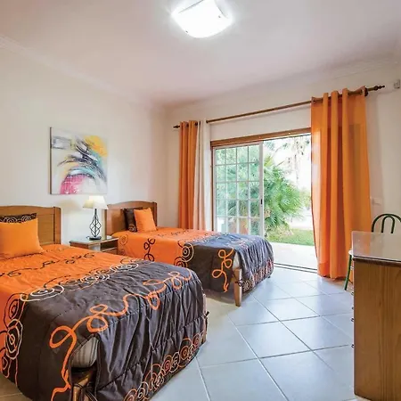 Marcos Mendes Sleeps 6 Air Con Wifi Villa