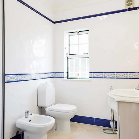 Marcos Mendes Sleeps 6 Air Con Wifi Boliqueime